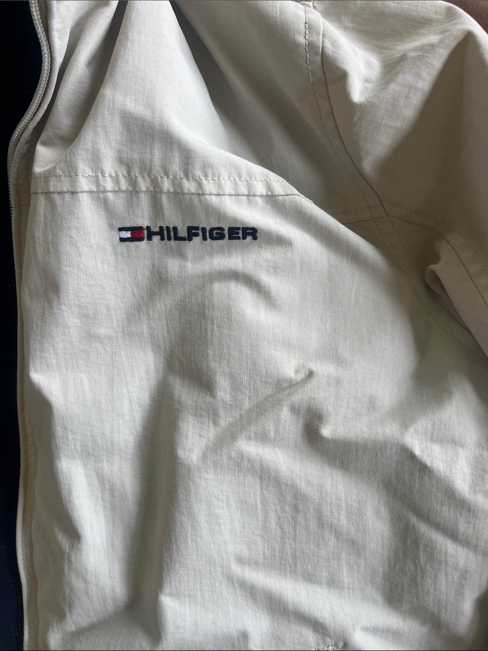 Tommy Hilfiger Cream Hooded Windbreaker with Navy Interior - Picture 2 of 5